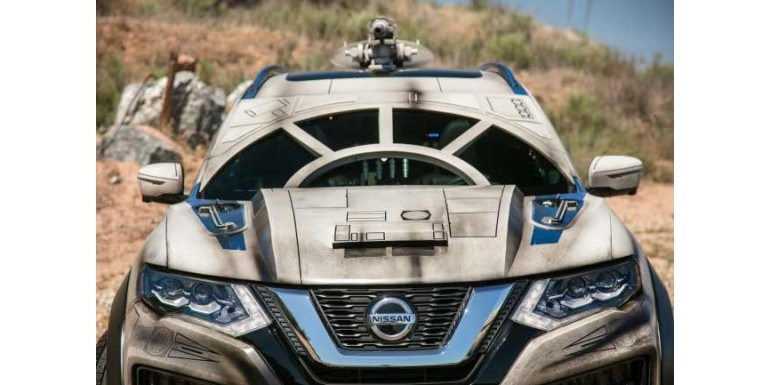 Позашляховик Nissan у вигляді легендарного корабля з фантастичної епопеї Star Wars